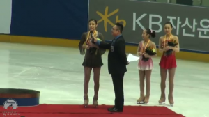 Yu-Na Kim Receives Gold Medal at the 2013 Korea National Championship Victory Ceremony